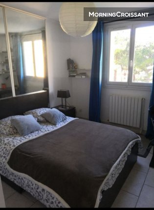 furnished room to let