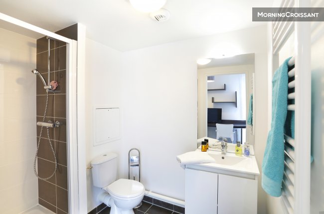 Apartment near RER D/ metro 8/ UPEC