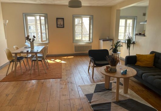 Large furnished T3 Libourne centre