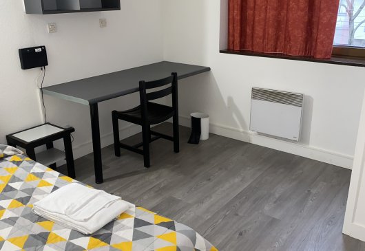 14m² studio flat student residence