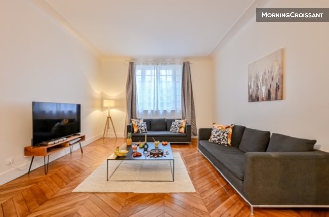 Furnished apartment rental Paris 16