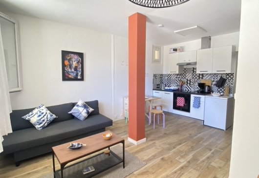 Equipped 2-room flat in Marseille