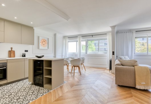 Renovated 3-bedroom flat