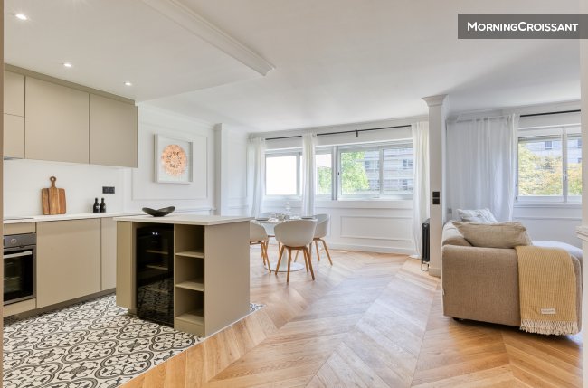 Renovated 3-bedroom flat