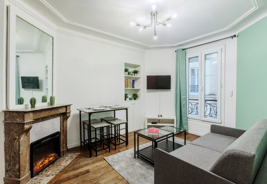 Splendid flat Paris 18eme